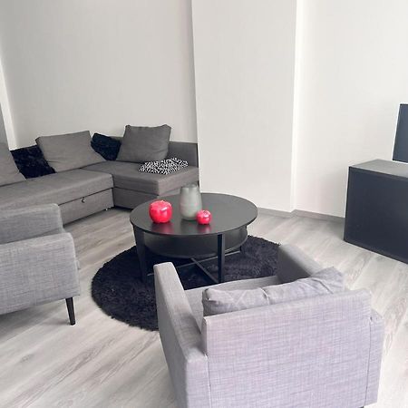 Le Franchet Apartment Динант Екстериор снимка