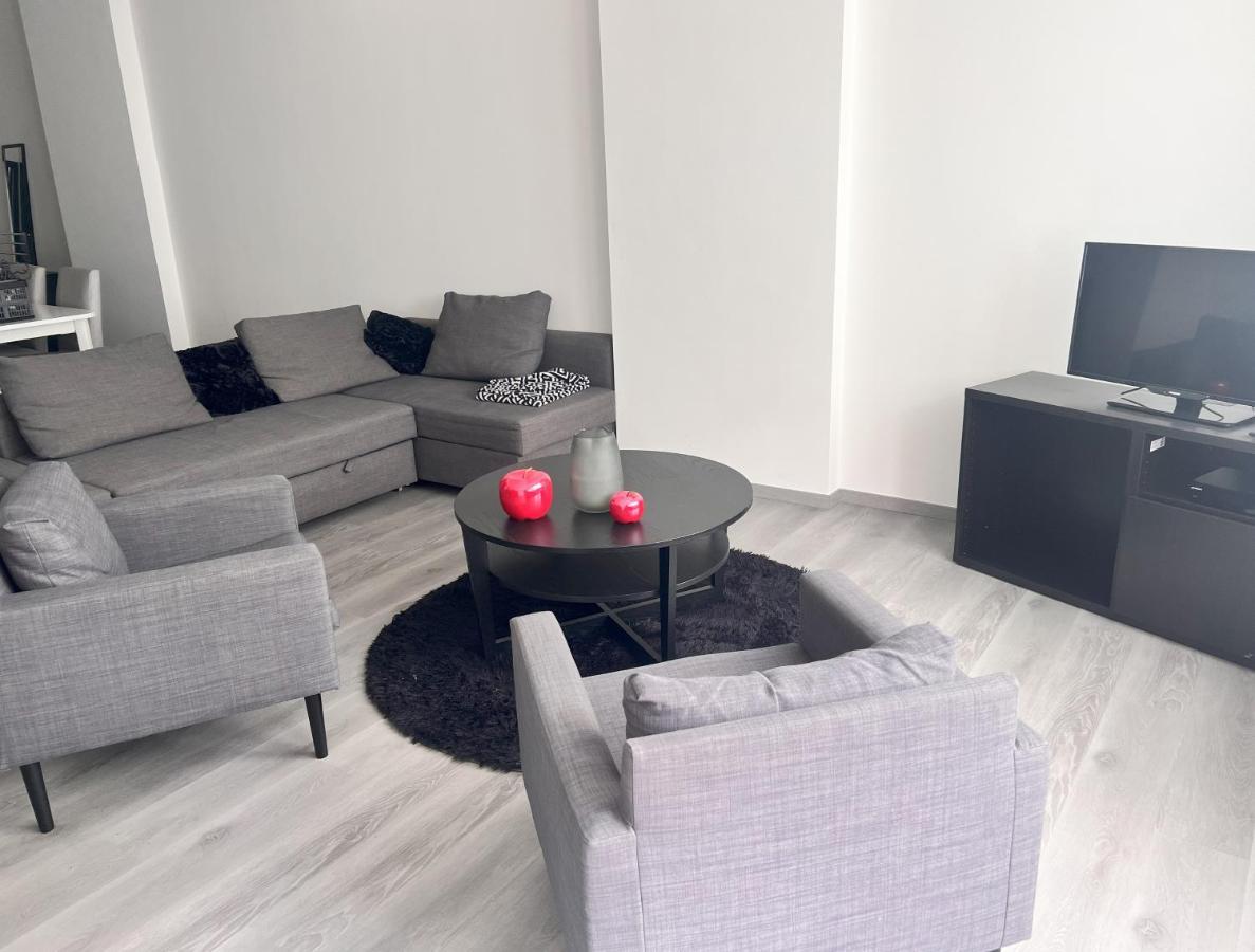 Le Franchet Apartment Динант Екстериор снимка