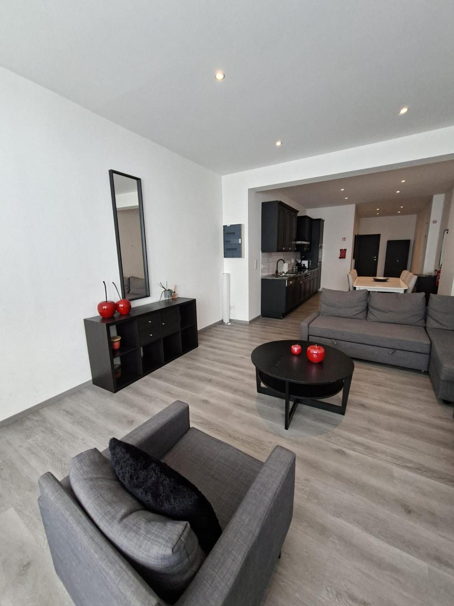 Le Franchet Apartment Динант Екстериор снимка